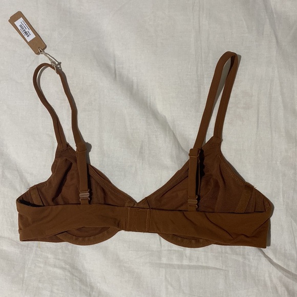 SKIMS FIT EVERYBODY UNDERLINED UNDERWIRED BRA - Picture 3 of 4